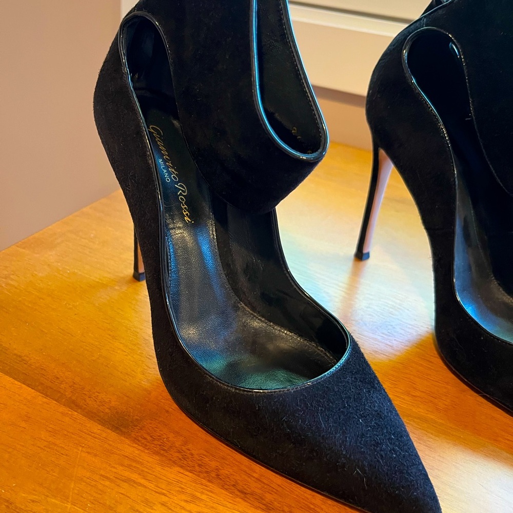 GIANVITO ROSSI SUEDE ANKLE WRAP PUMPS SZ 38 (fits a 7.5)